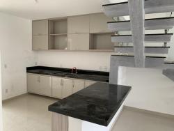 Casa para Venda em Macaé - 4