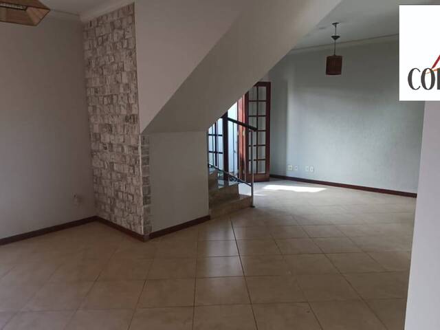 #457 - Casa em condomínio para Venda em Rio das Ostras - RJ