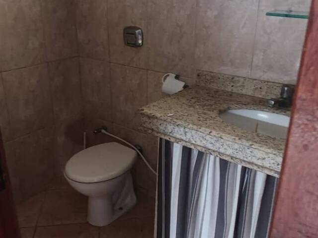 #457 - Casa em condomínio para Venda em Rio das Ostras - RJ